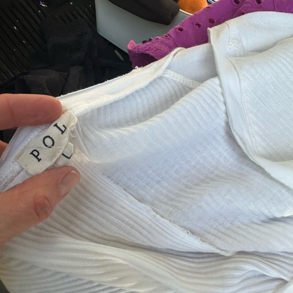 POL Elegant White V-Neck Tunic - Picture 10 of 10